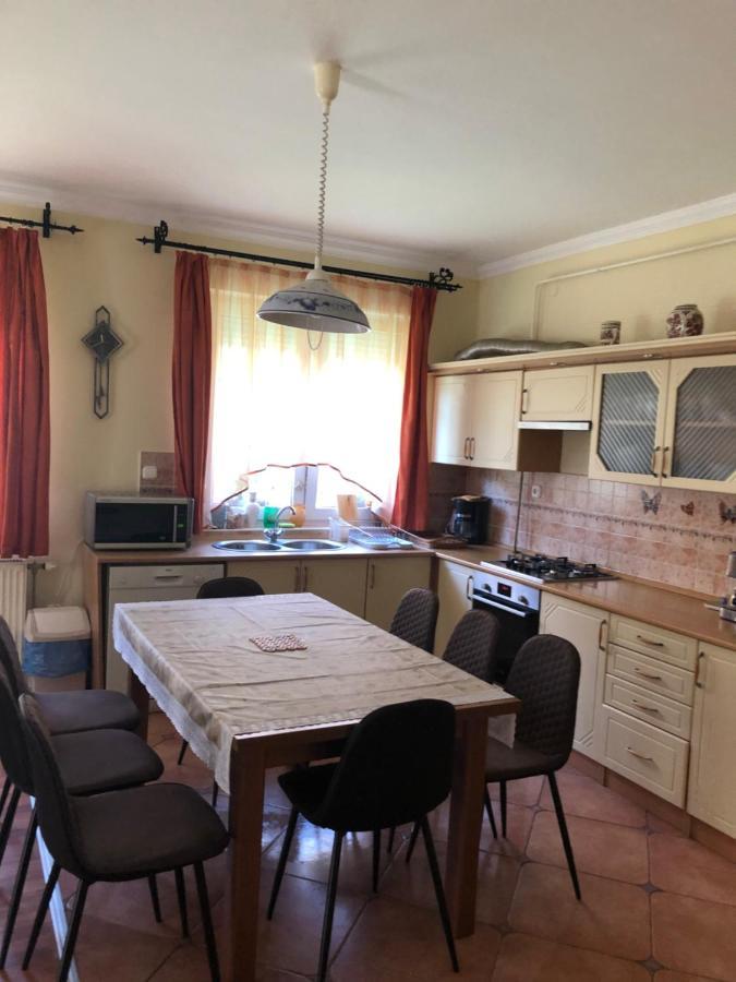 Imre Apartman Hajdúszoboszló Extérieur photo
